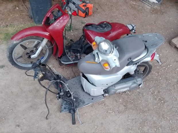 Aprilia Scarabeo minarelli ditech alkatrészek alkatrész bontás
