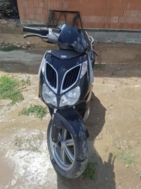 Aprilia Sport City Cube 200