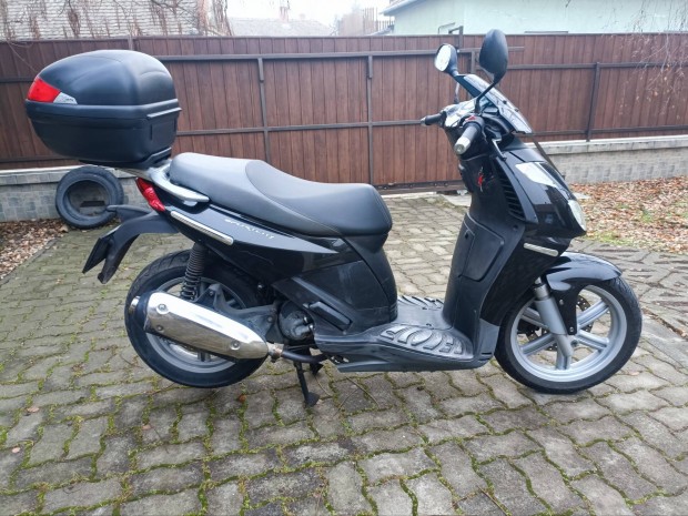 Aprilia Sportcity 125 4T robog 