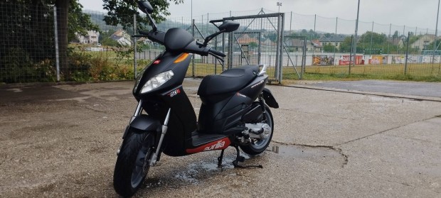 Aprilia Sportcity 50 4T elad 