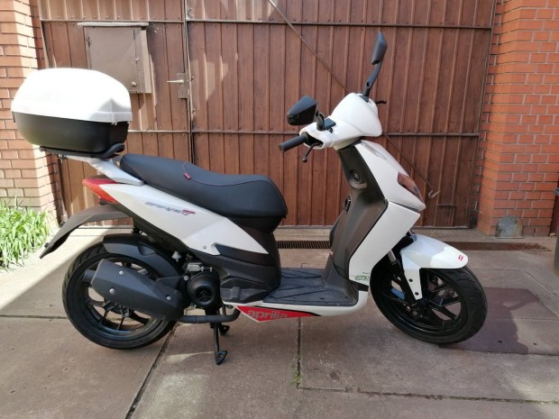 Aprilia Sportcity SR50 R