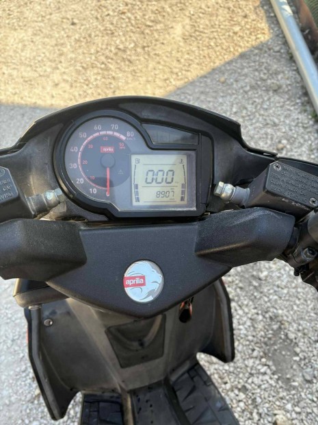 Aprilia Sr50 újszerű állapotban!