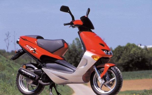 Aprilia Sr Kr Street bontott alkatrszek