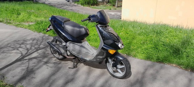 Aprilia Sr Minarelli alkatrszek Miskolc