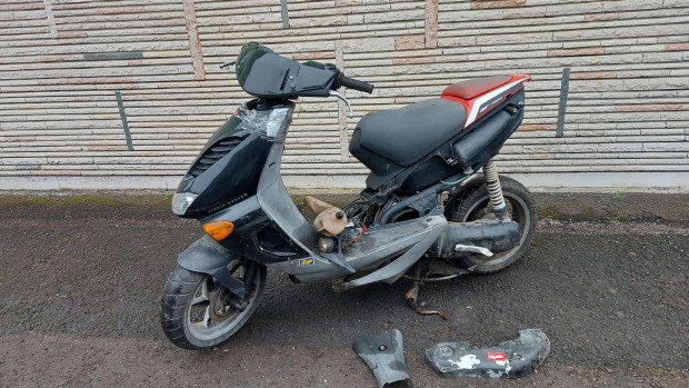 Aprilia Sr "Kör" minarelli bontás