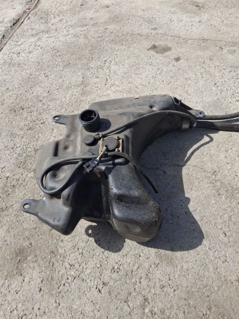 Aprilia Sr ditech tank s szintjelz krlmps modell