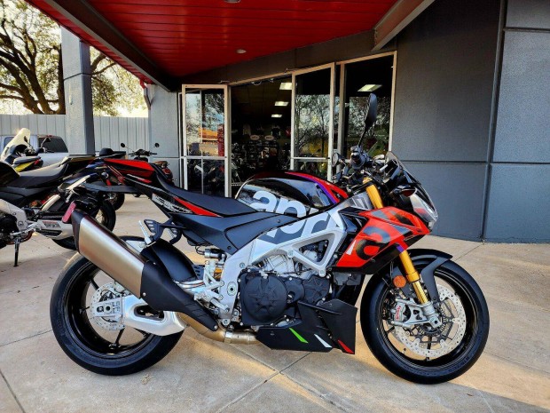 Aprilia Tuono 1100 V4 Factory/Mo.-i/1.-tulaj/12...