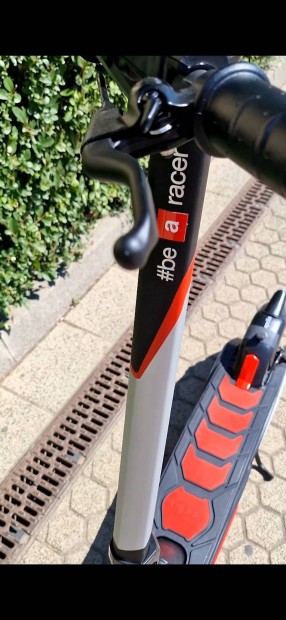 Aprilia esr1