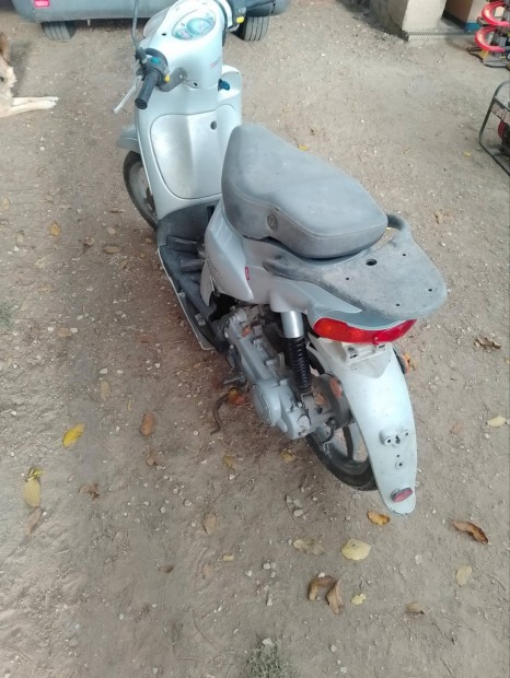 Aprilia scarabeo 100 4t 50 2t alkatrészek alkatrész bontás