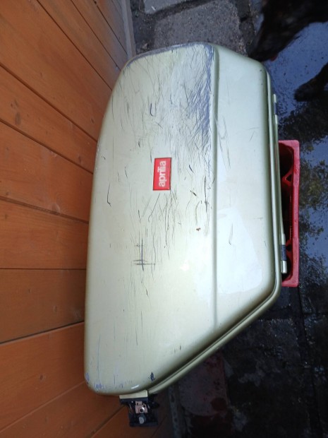 Aprilia scarabeo oldalakhoz jobb bal