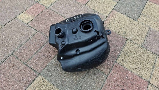 Aprilia scarabeo tank