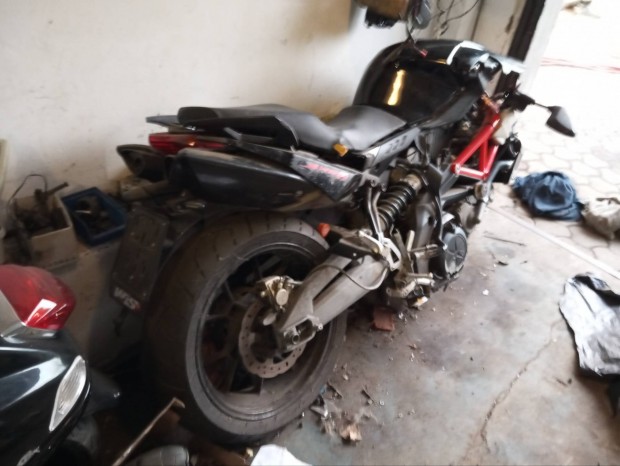 Aprilia shiver alkatrész