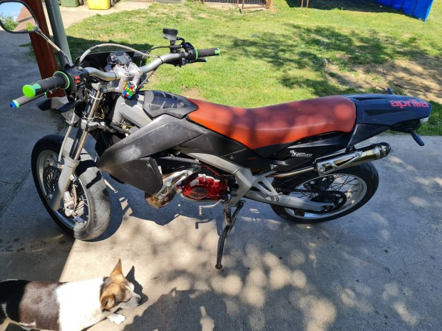 Aprilia sx50 alkatresz 