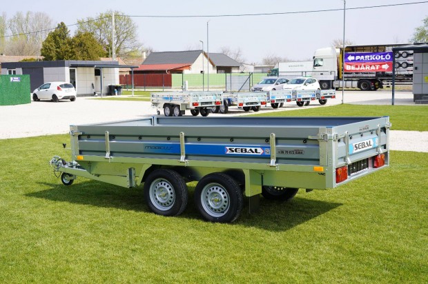 �prilis 30-ig akci�s �j als�kerekes ut�nfut� (330x150cm) + rendsz�m