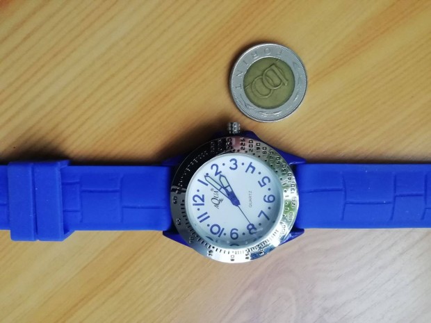 Aqua quartz kék szíjjal új női divat óra