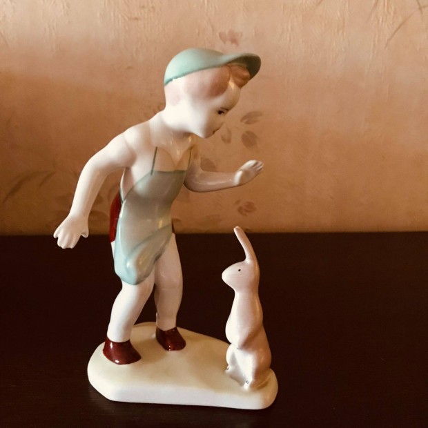 Aquincumi porceln figura