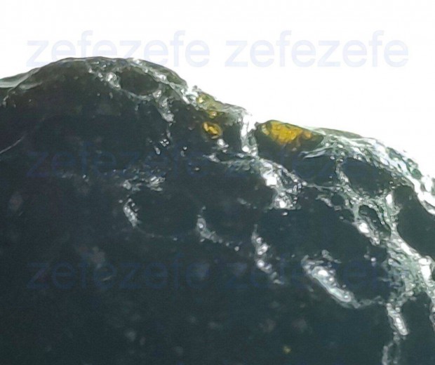 Arany Tektit Meteorit - 21,43 gramm / 107,15 kart (944.)