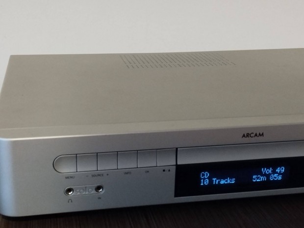 Arcam Solo All in One - erst, CD, tuner egyben + rendszertvvezrl