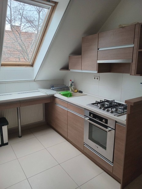 �rcs�kken�s! Debrecen belv�ros 47 m-es t�glalak�s 62,9 M Ft