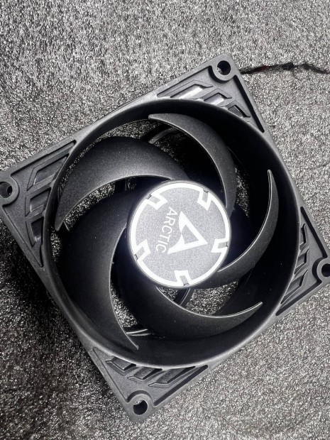 Arctic Cooling P8 Silent 5 darabos szett (Új)