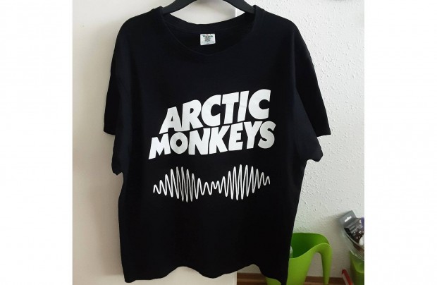 Arctic Monkeys AM grunge indie rock zenekaros fekete pl (L mret)
