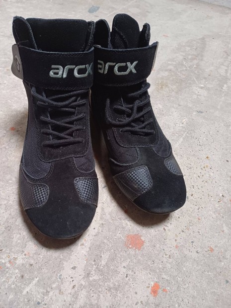 Arcx motoros csizma 44-es