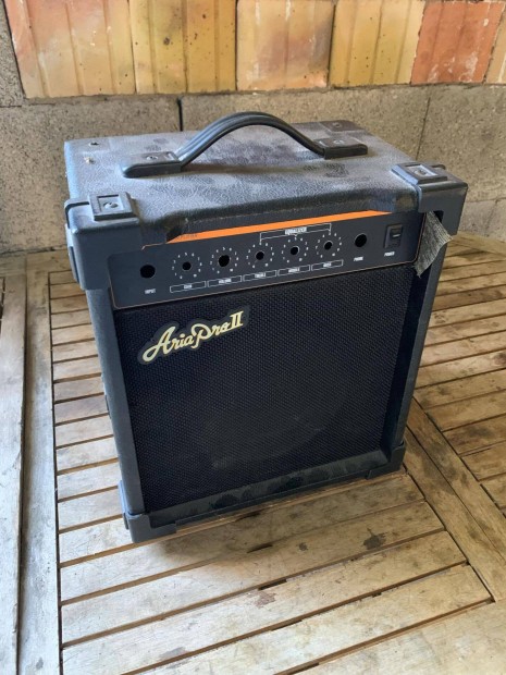 Aria Pro 2 gitár erősítő!