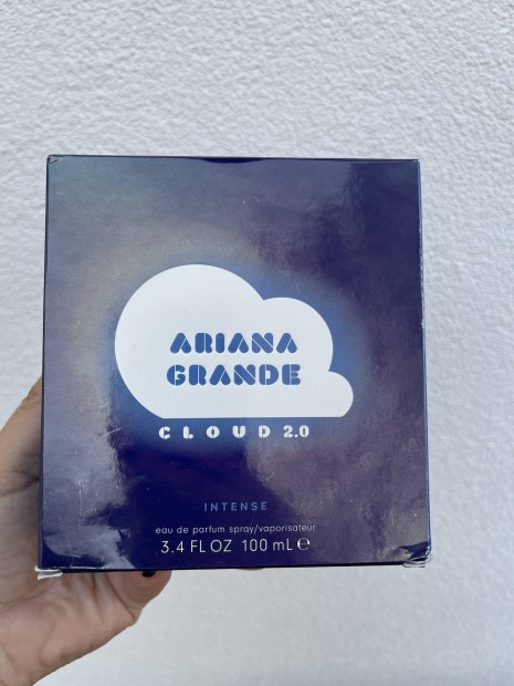 Ariana Grande ni parfm