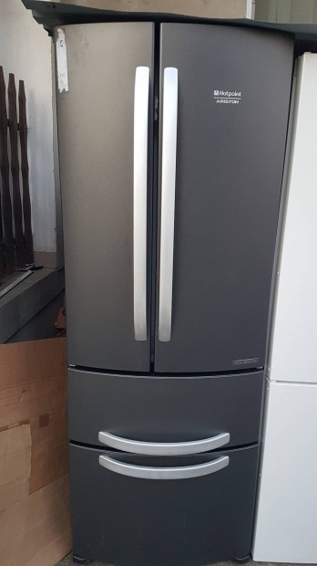 Ariston Hotpoint 389 literes kombinlt ht 