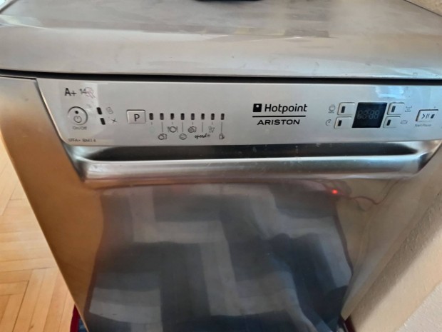Ariston Hotpoint mosogatógép / 60 cm széles, szabadon álló