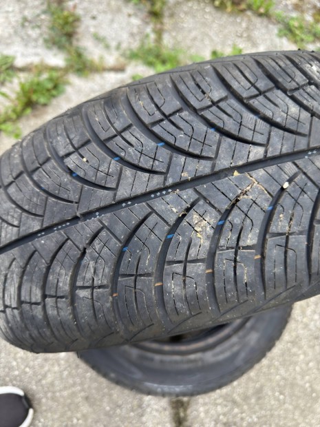 Arivo Carlorful 195/55 R15 ngyvszakos gumiabroncs