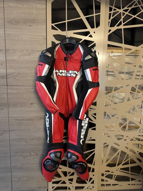 Arlen Ness racing suit