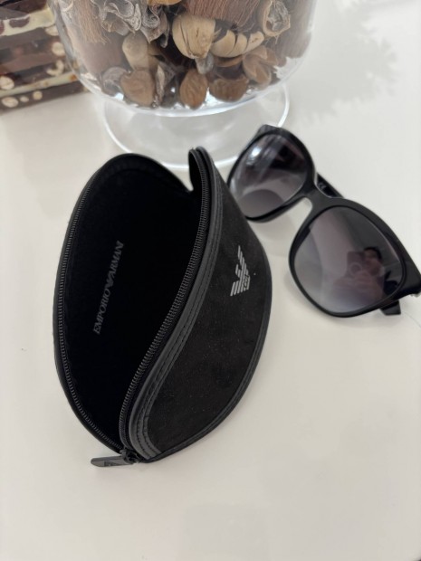 Armani napszemüveg