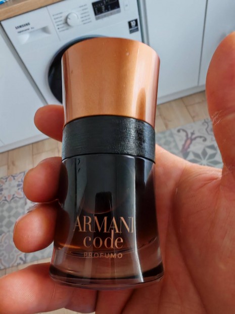 Armani parfm elad 
