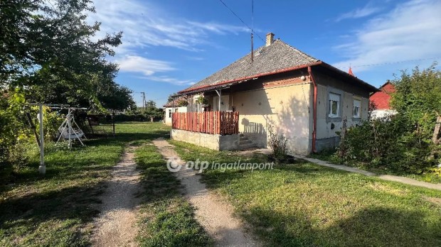 �rokt� Damjanich 73m2, 2 szoba, g�zkonvektor