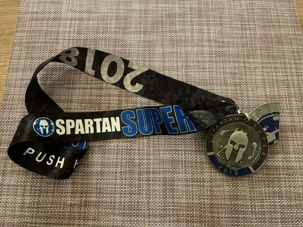 Aroo Spartan Super race emlk rem emlkrem elad ingyen postval