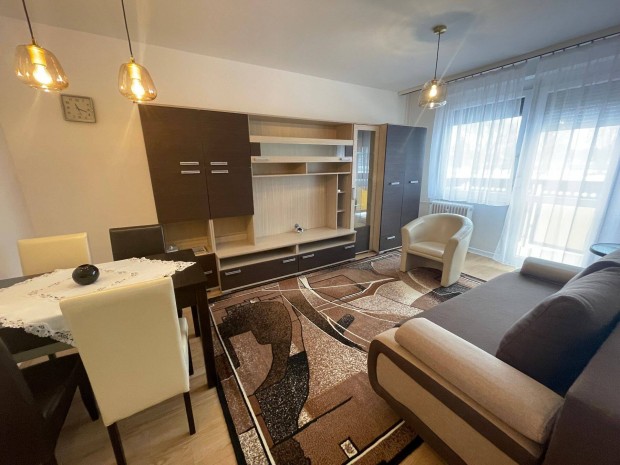 �rp�d Utc�n 1+1 Szob�s Alb�rlet Kiad�