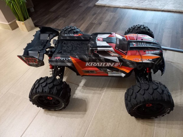 Arrma Kraton 8s