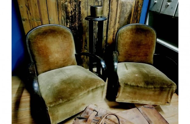 Art Deco hajltott kemnyfa fotel, plss krpittal, feljtsra