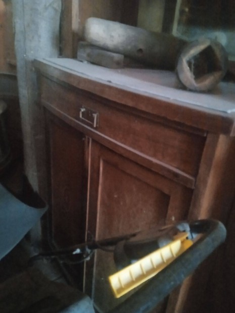 Art deco stílusú kis találó
