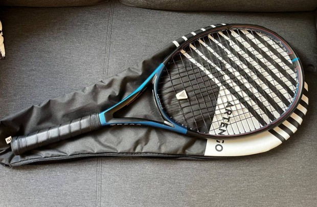 Artengo TR 500 teniszt