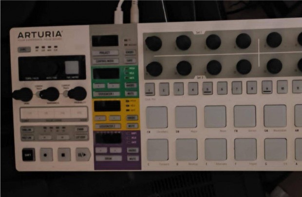 Arturia Beatstep pro