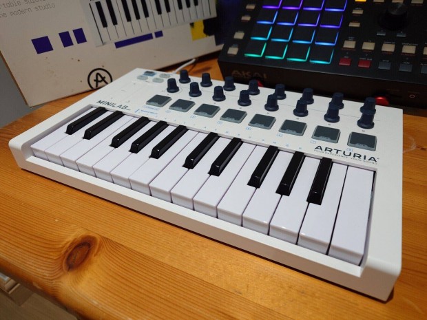 Arturia Minilab Mkii MIDI kontroller usb billentyűzet