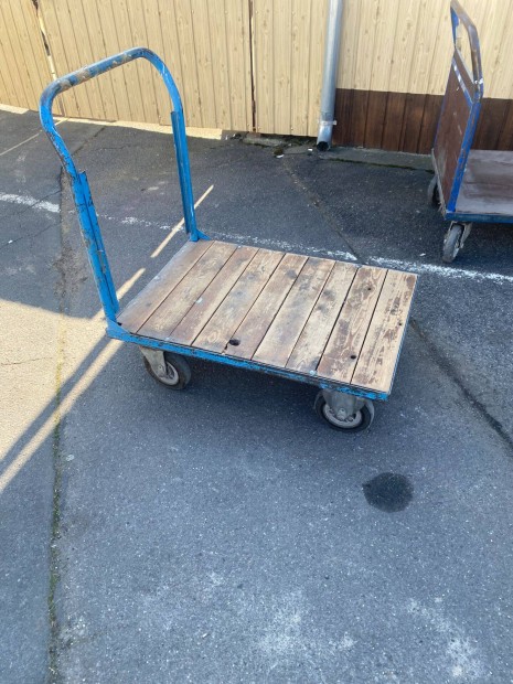 �rumozgat� kocsi elad�!