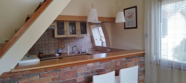 �rzuhan�s! 54,5 helyett 48,49 M Ft!