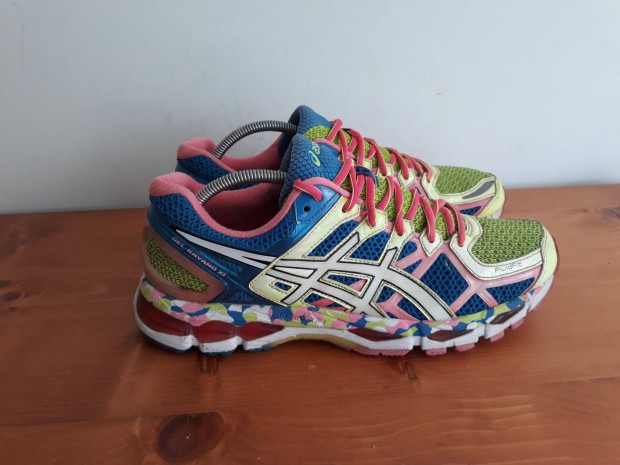 Asics Gel-Kayano cipő 44-es futócipő 44