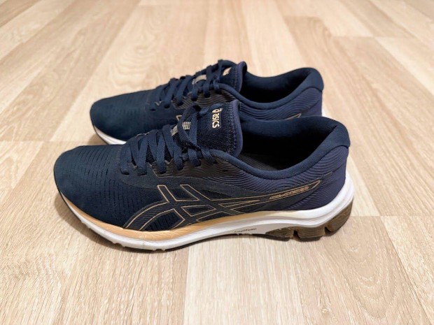 Asics Gel-Pulse 12 futcip 40.5 -es