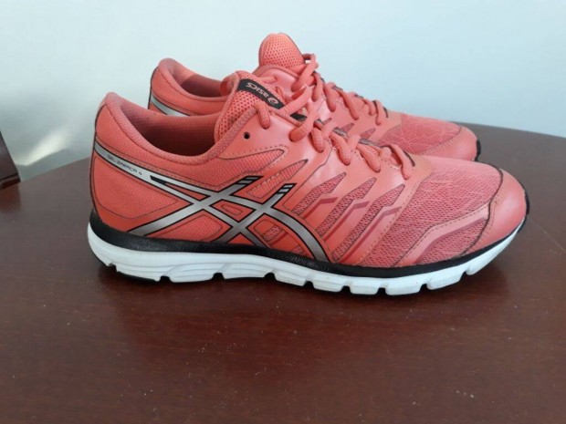 Asics Gel-Zaraca cip 40-es 40,5 futcip 40