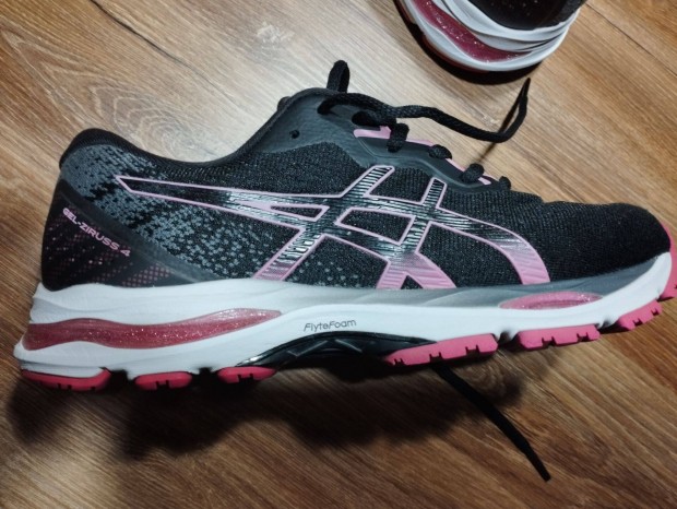 Asics Gel Ziruss 4 39-es női futócipő