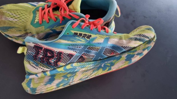 Asics Noosa tri13 Férfi Futocipő